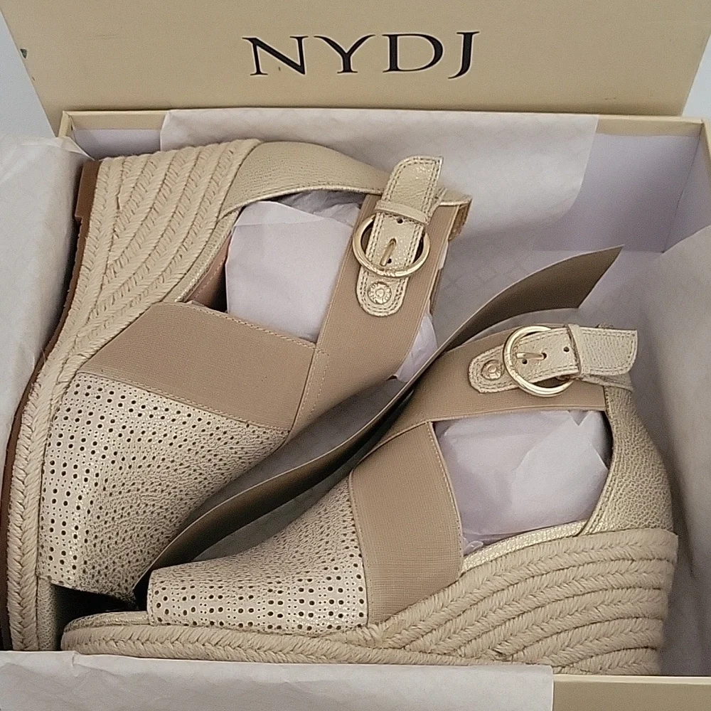 NYDJ NWT Charisma Wedge Sandals Espadrilles Size 8.5